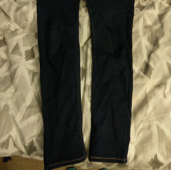 Dark Levi's - Picture 3 of 4