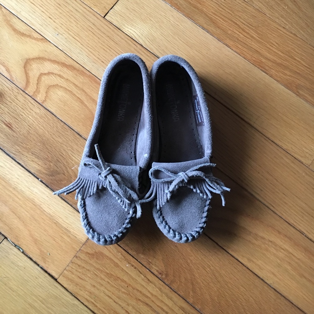 Minnetonka Moccasin Kilty Hardsole Grey and Brown