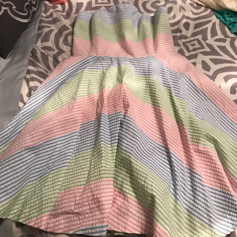 Vineyard Vines seersucker pinstripe dress