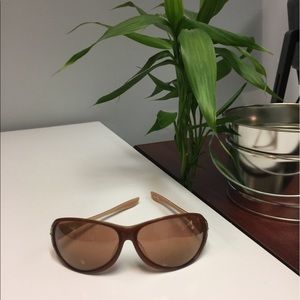 Woman's Oakley Polarized Sunglasses