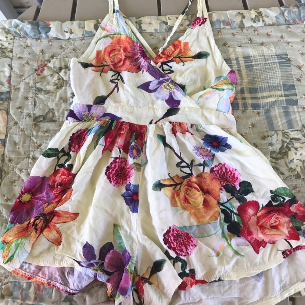 Floral Romper XS multicolored
