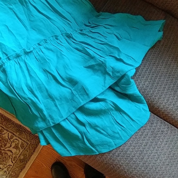 Dress - Picture 3 of 4