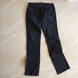 Brand new Kenneth Cole jeans for men