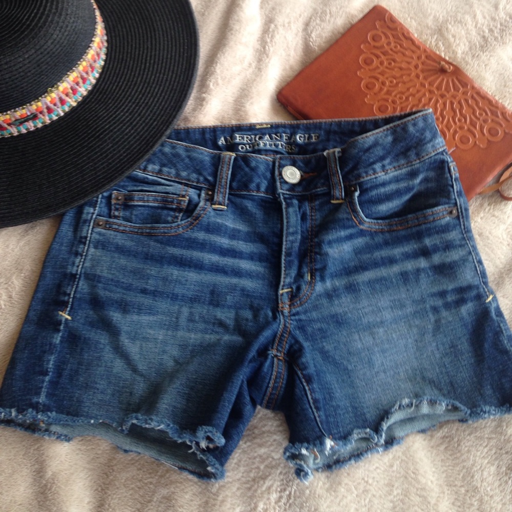 American Eagle shorts size 6