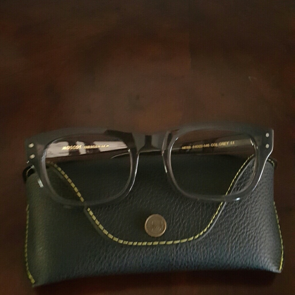 Eyeglass Frame