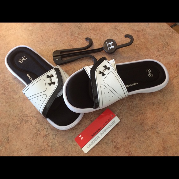 NWT women's under armour white & black slides - Picture 2 of 4