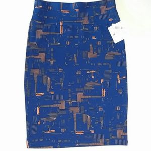 Medium LuLaRoe Cassie