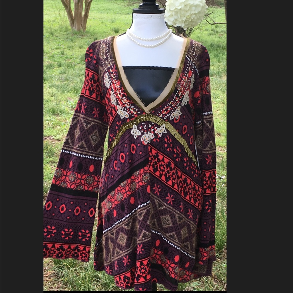 New ⭐️Free People sweater in Wine Size Large