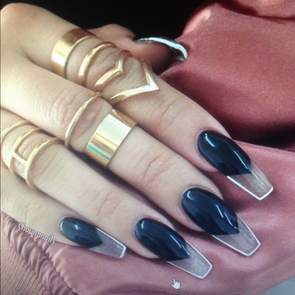 Meet your Posher, Jasmine