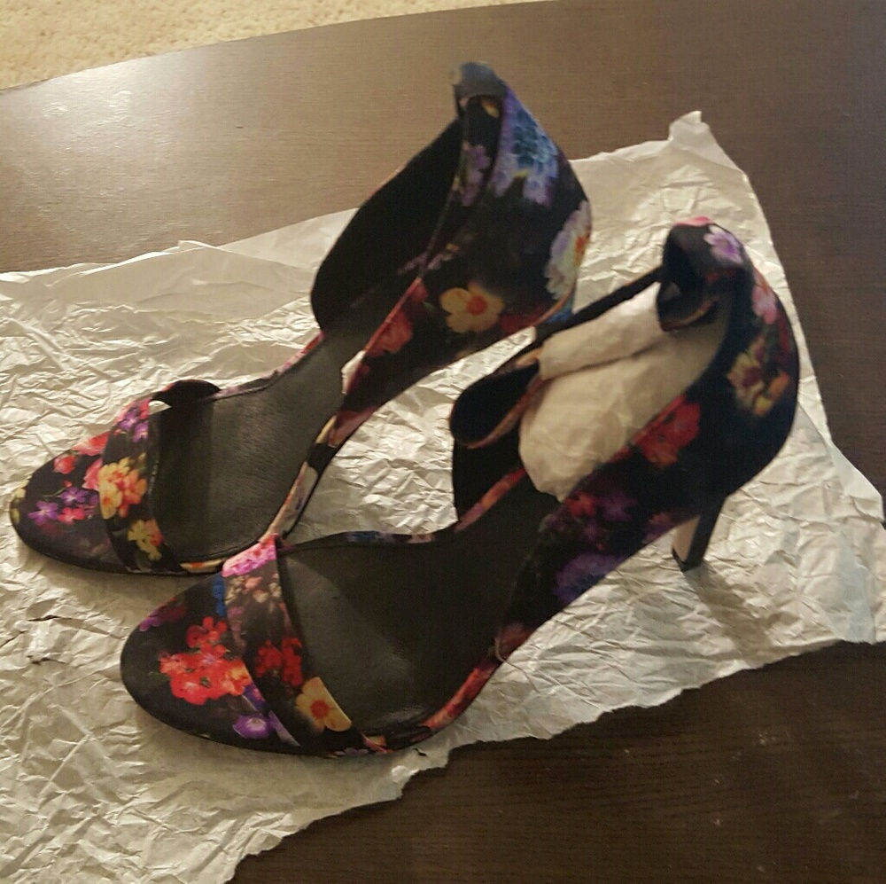 Open toe ankle strap heels Brand New
