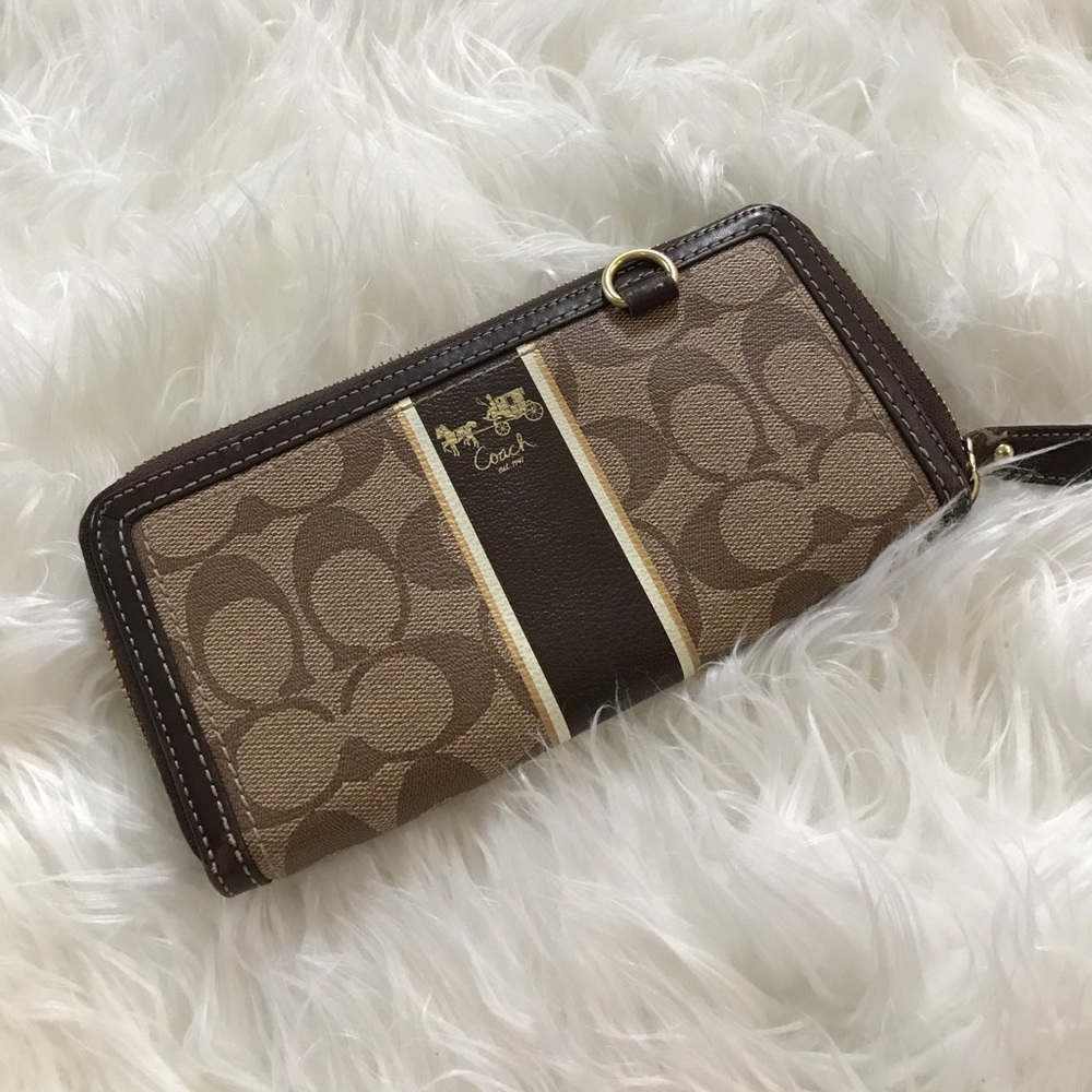 Coach wallet