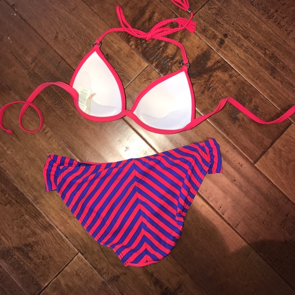 Gianni Bini swimsuit - Picture 2 of 4