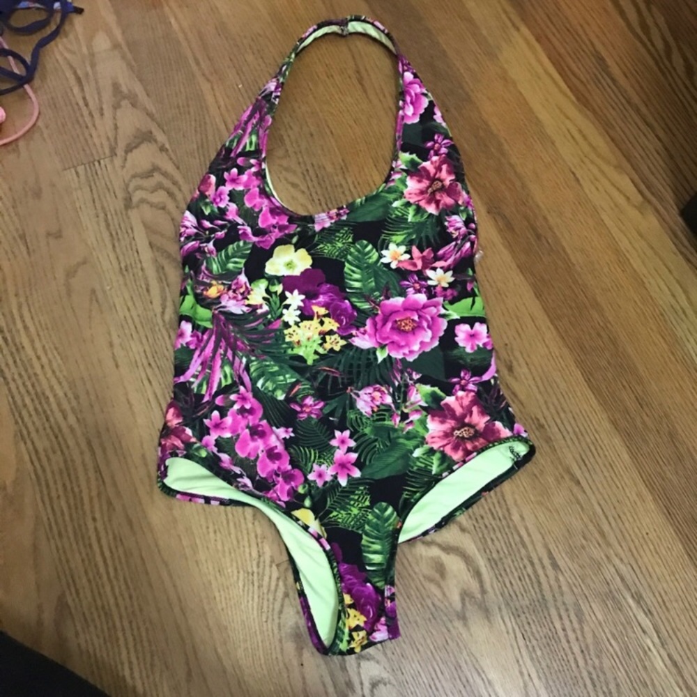 One piece bathing suit