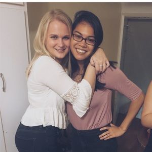 Meet your Posher, Brittney