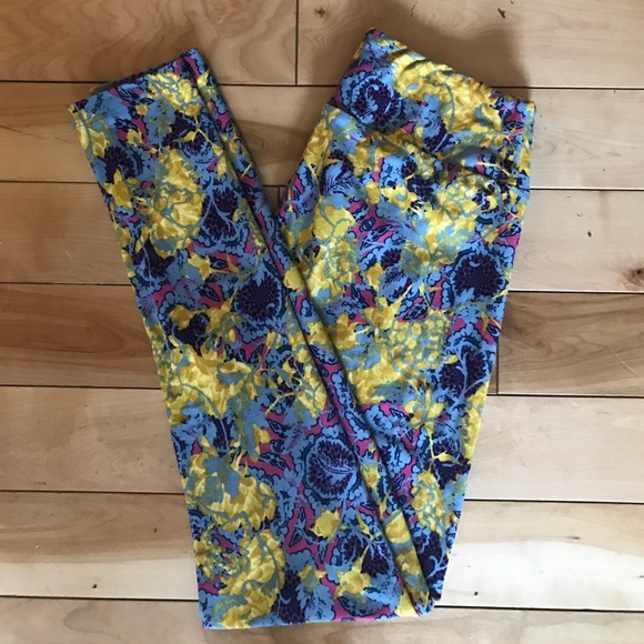 LuLaRoe Pants - Lularoe OS floral leggings
