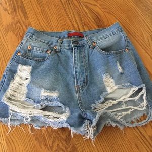 Signature jean shorts