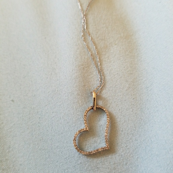 White Gold Heart Necklace - Picture 2 of 8