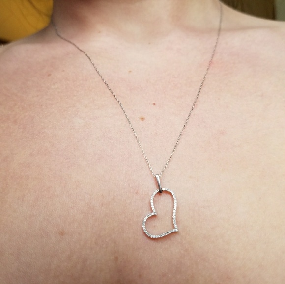 White Gold Heart Necklace - Picture 3 of 8