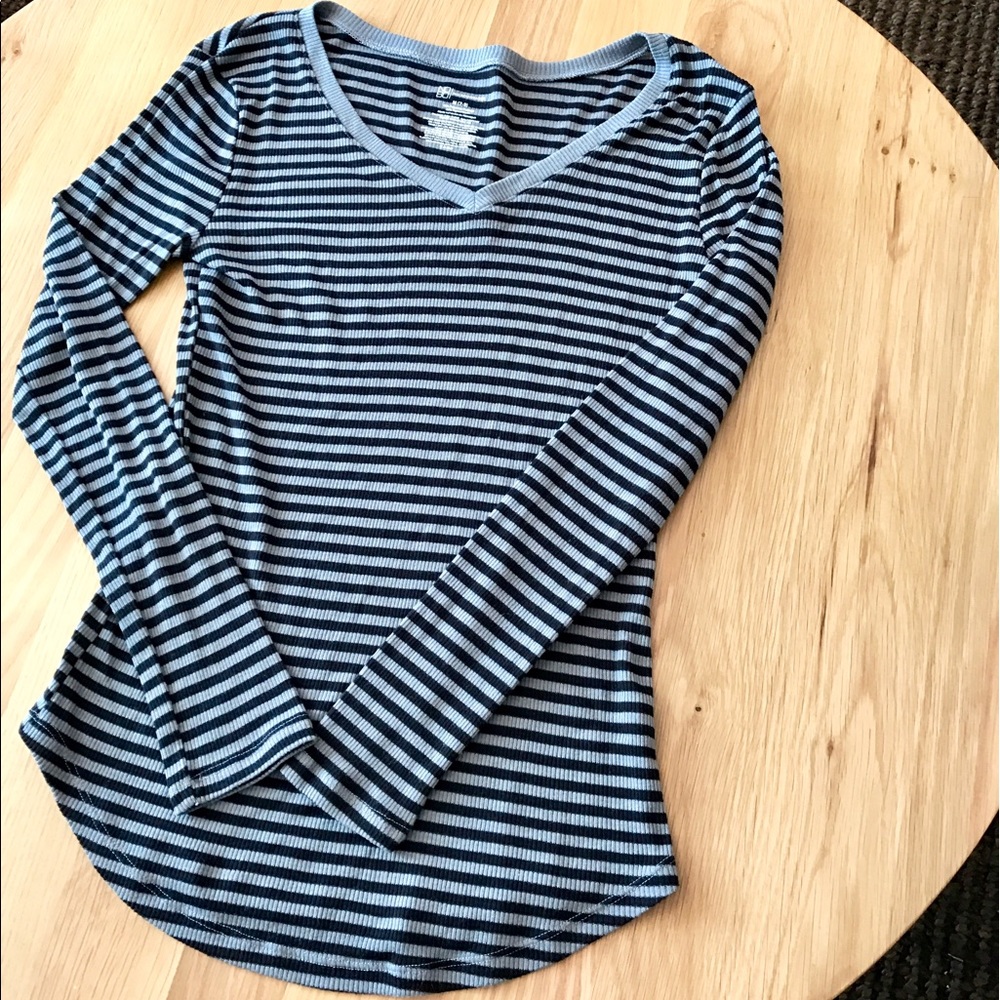 Long Sleeve Striped Top. 🙋🏻✨