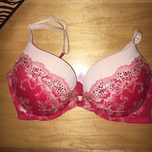 Red lace push up bra