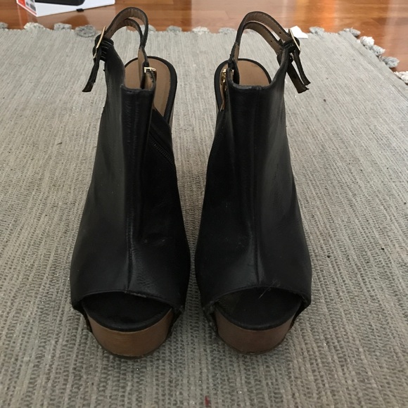 Chinese Laundry Jeepers wedge - Picture 2 of 6