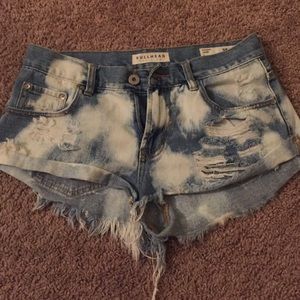 Bullhead pacsun shorts!