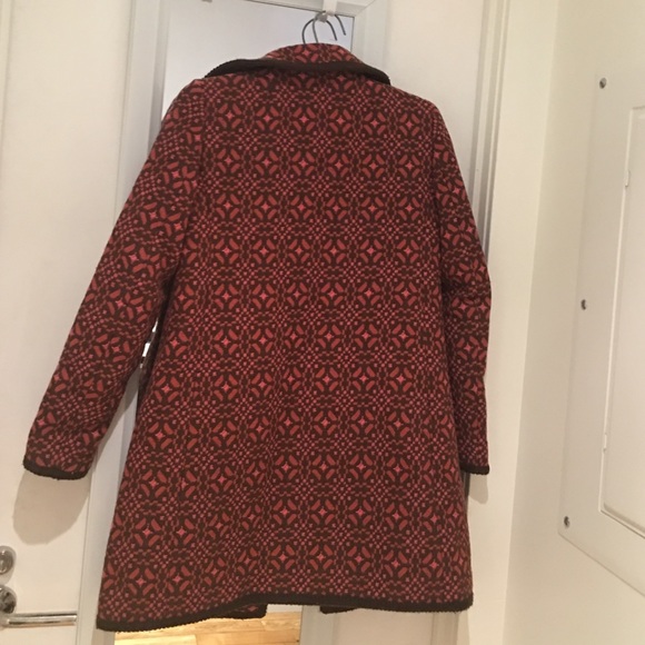 Fossil Coat - Picture 2 of 4