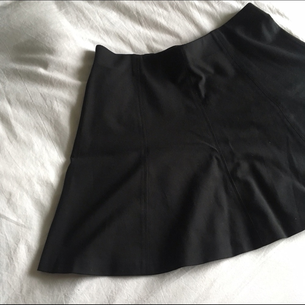 LOFT Black Flippy Skirt