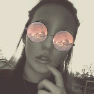 Meet your Posher, Bree