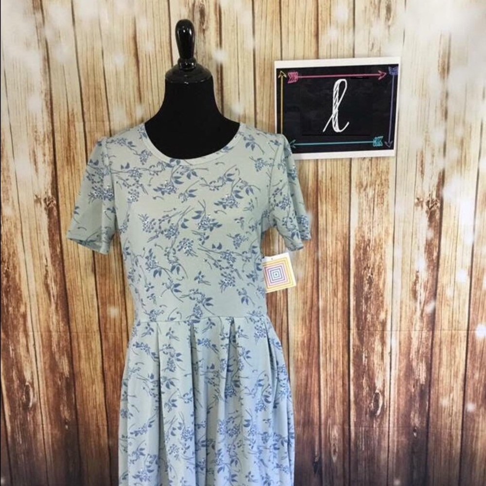 Lularoe Large Amelia