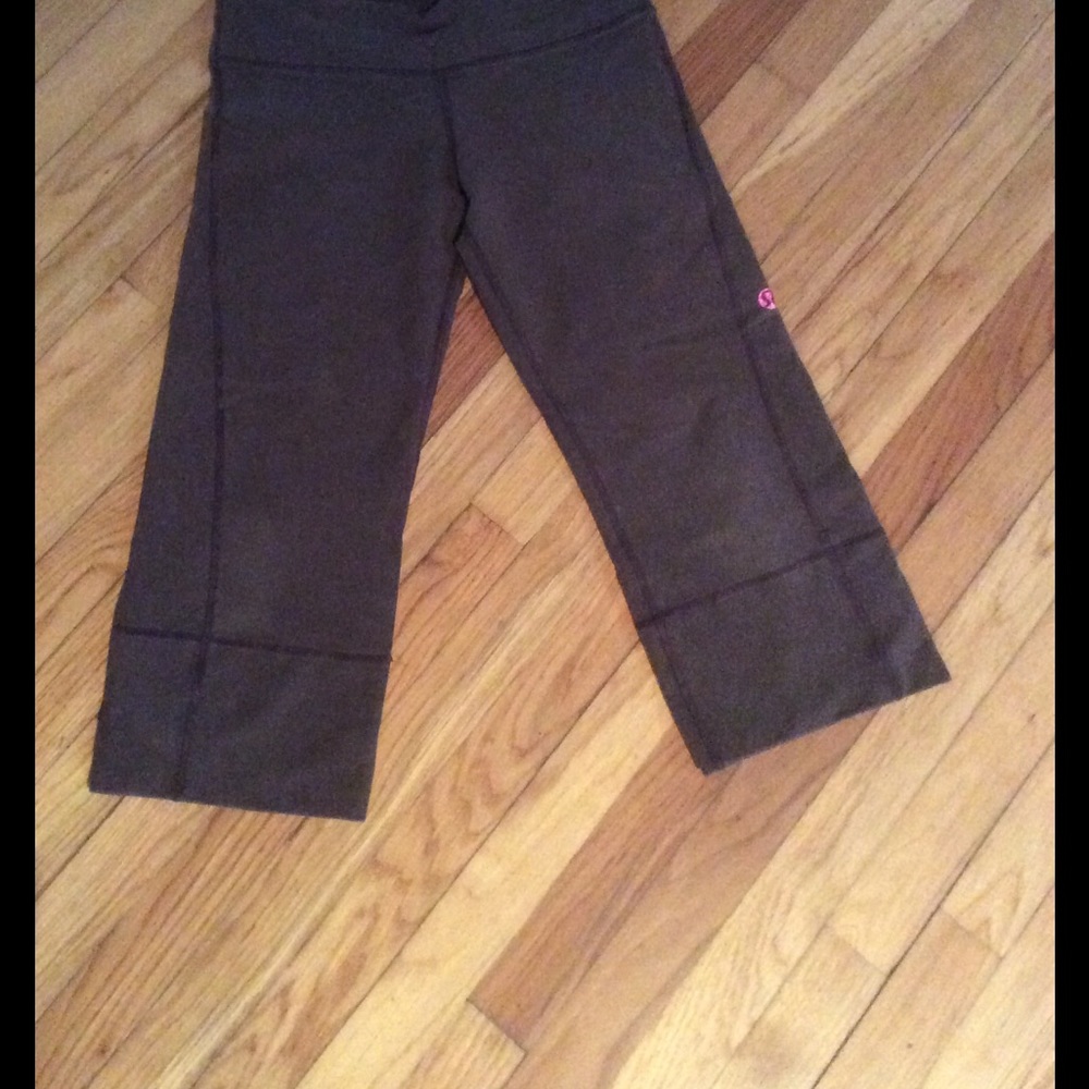 Lululemon capris