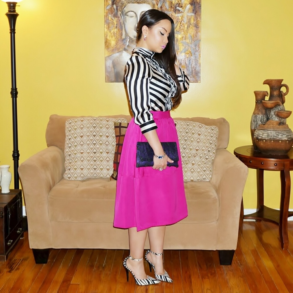 One day SALE! Pink midi skirt w/pockets
