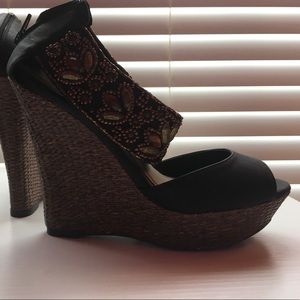 Quipid Wedges
