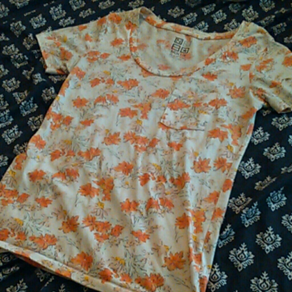 Tshirt- white with peach colored flower print