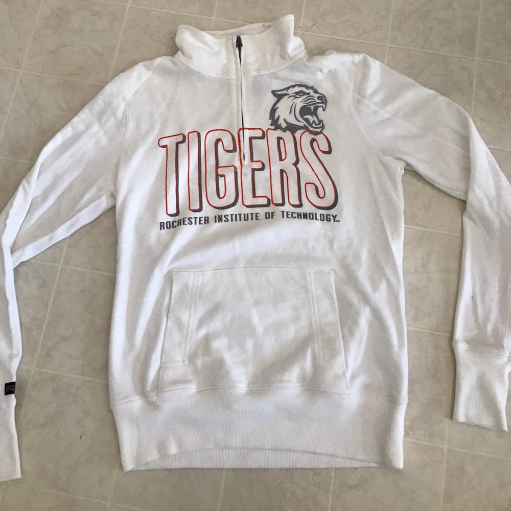 🎉BRAND NEW JANSPORT HALFZIP 🌟