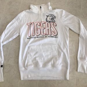 🎉BRAND NEW JANSPORT HALFZIP 🌟