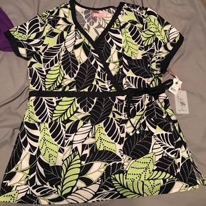 NWT koi scrub top