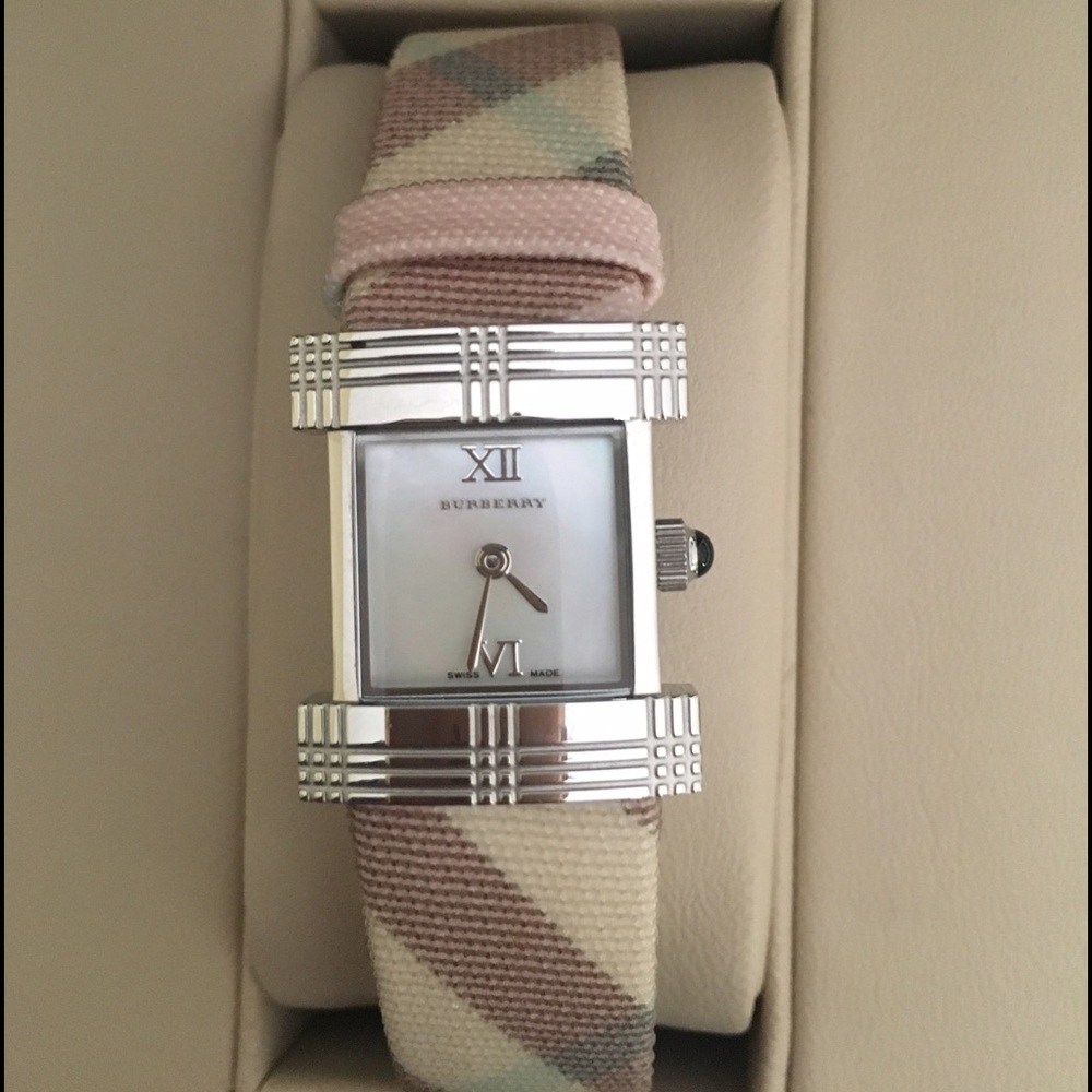 Women's Burberry Pink Plaid Square mother of pearl