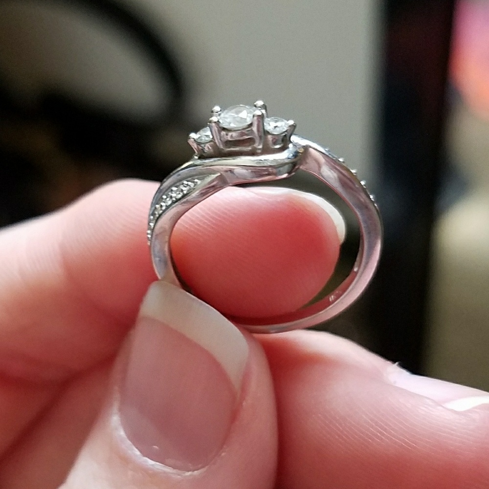 White Gold Diamond Engagement Promise ring