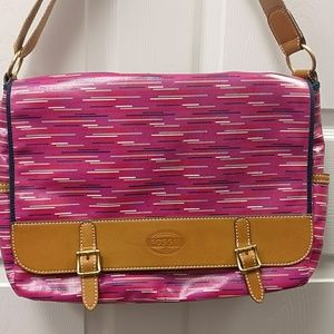 FOSSIL MESSENGER NWOT