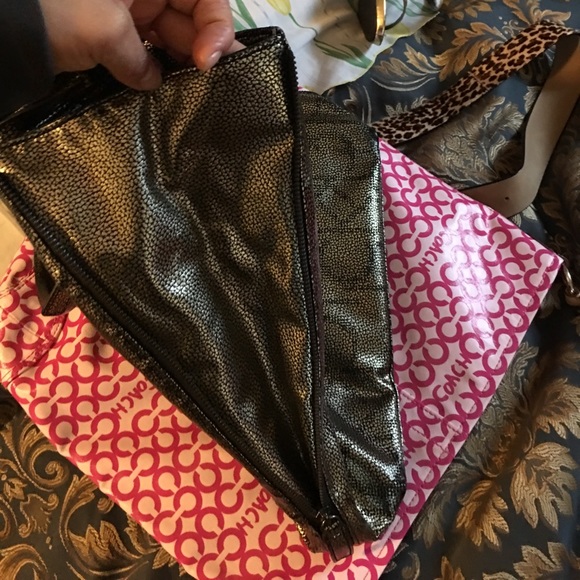 🤗 - Picture 2 of 4