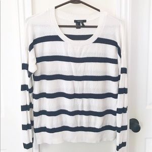 Sweater White and navy blue stripes
