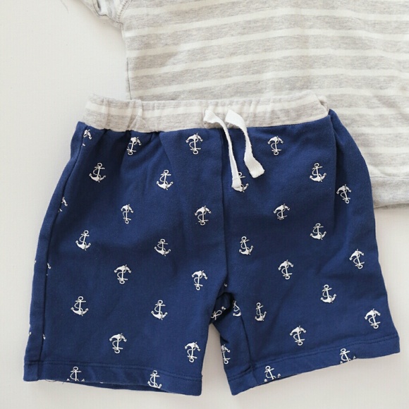 Rosie Pope summer hoodie & shorts play set, beach - Picture 2 of 5