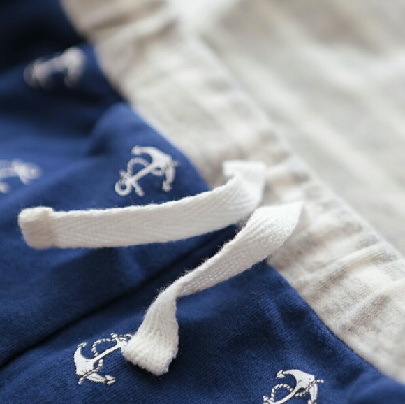 Rosie Pope summer hoodie & shorts play set, beach - Picture 3 of 5