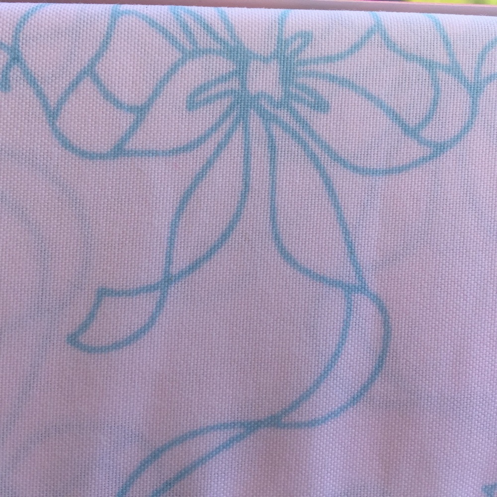 Betsey Johnson Betsey Blue Ribbon King Sheet Set - Picture 4 of 6