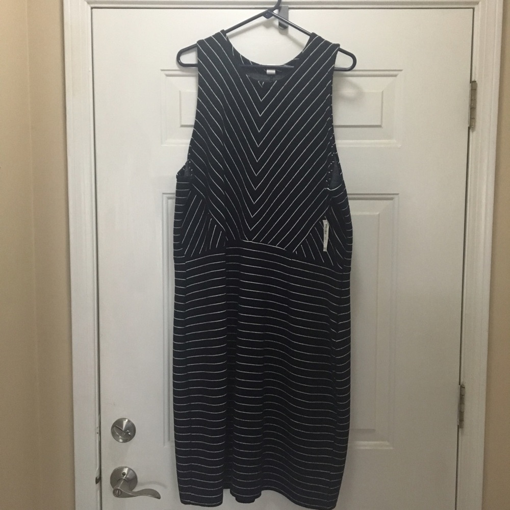 NWT Old Navy Dress- Navy blue and white stripes.