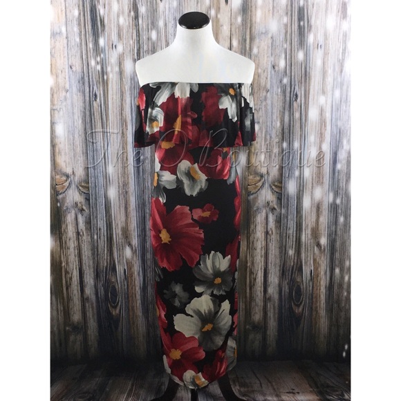 ๐CLEARANCE๐Black Off-Shoulder Ruffle Floral Midi - Picture 2 of 2