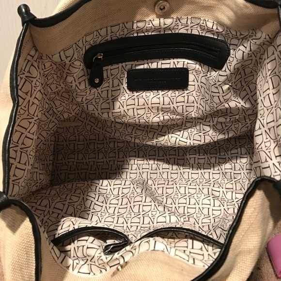 Danielle Nicole oatmeal weave black trim tote - Picture 3 of 5