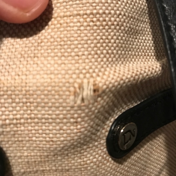 Danielle Nicole oatmeal weave black trim tote - Picture 5 of 5