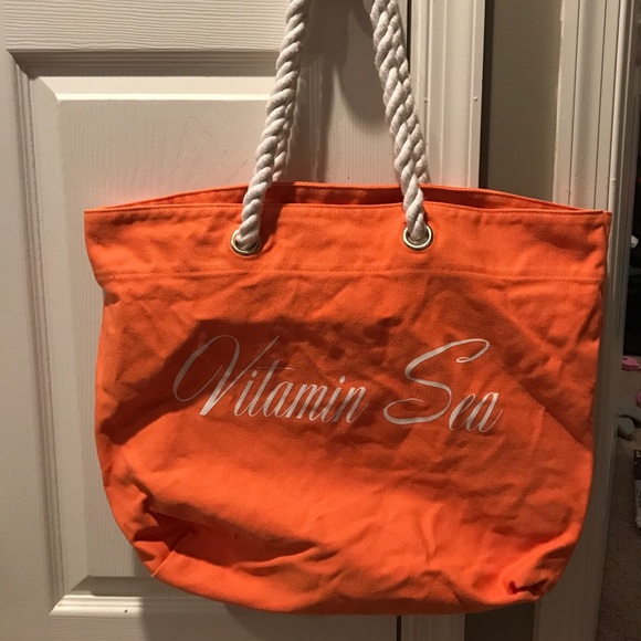 Handbags - Vitamin Sea Beach Tote